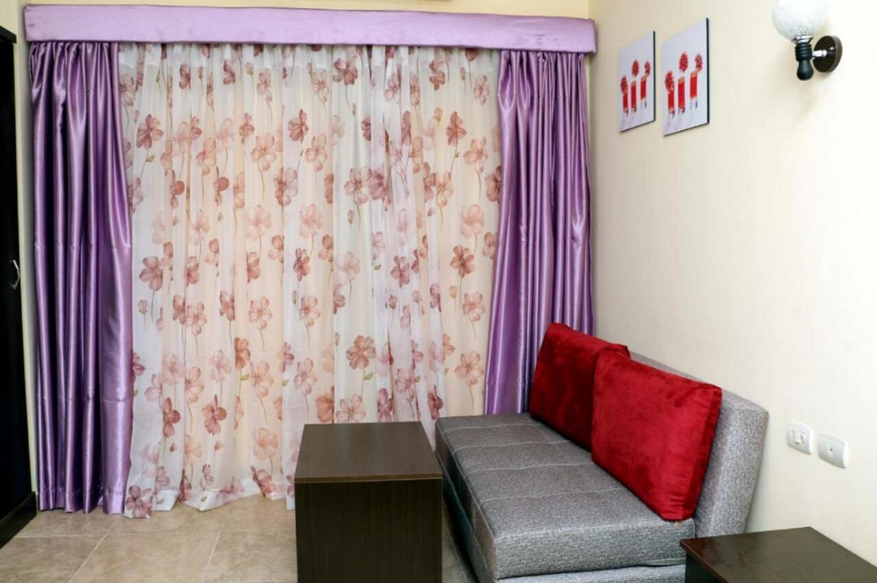 Studio H In Florenza Khamsin Hurghada Luaran gambar